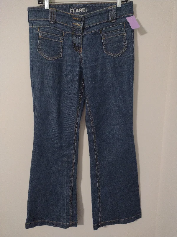 Women's Jodhpurs with Shawl CollarJeans Straight By New York And Co  Size: 6