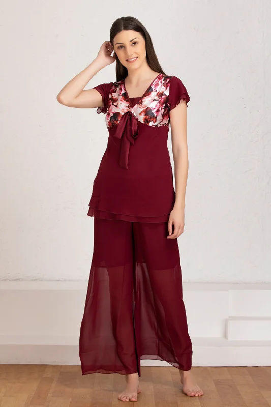 women's pajamas designed for those who believe in sweet dreams and cozy nights.Endless-fun chiffon Night suit