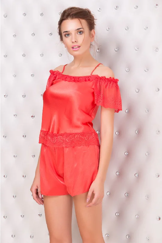 women's pajamas for the holidaysSeductive off shoulder flirty cami & shorts Night suit