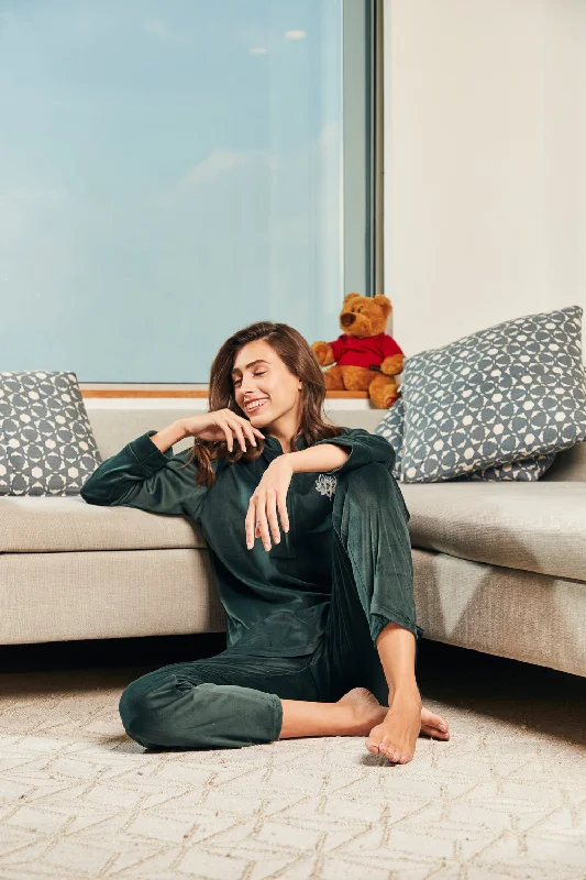 women's pajamas with a subtle shimmerSupersoft Velvet Night suit in Green