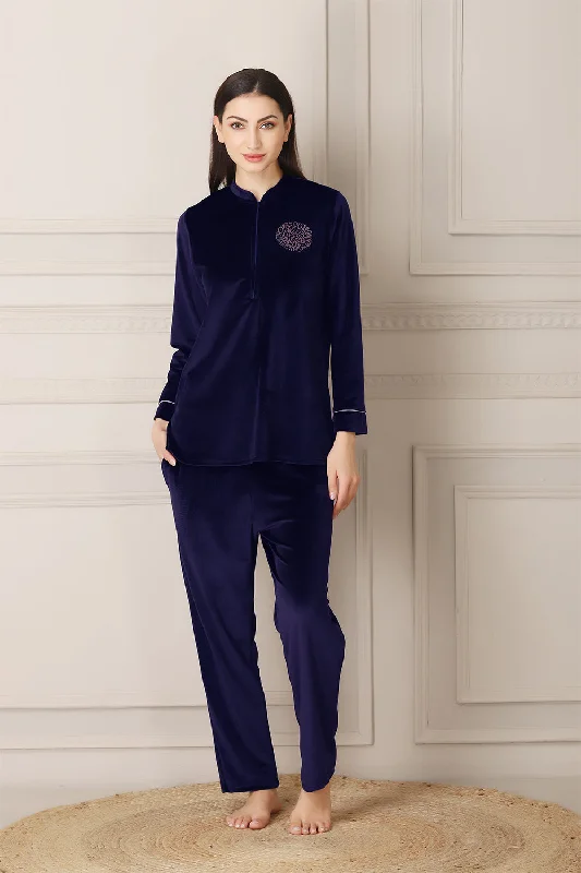 women's pajamas with pockets on the chestInfinitely desirable radiant Velvet Night suit